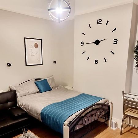 Stylish Apartment, Self Check-In, Ideal 4 Contractors, 25Mins To Gatwick Airport Thornton Heath 外观 照片
