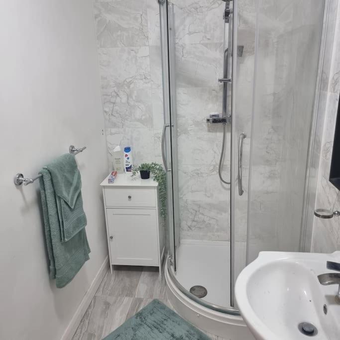Stylish Apartment, Self Check-In, Ideal 4 Contractors, 25Mins To Gatwick Airport Thornton Heath 外观 照片