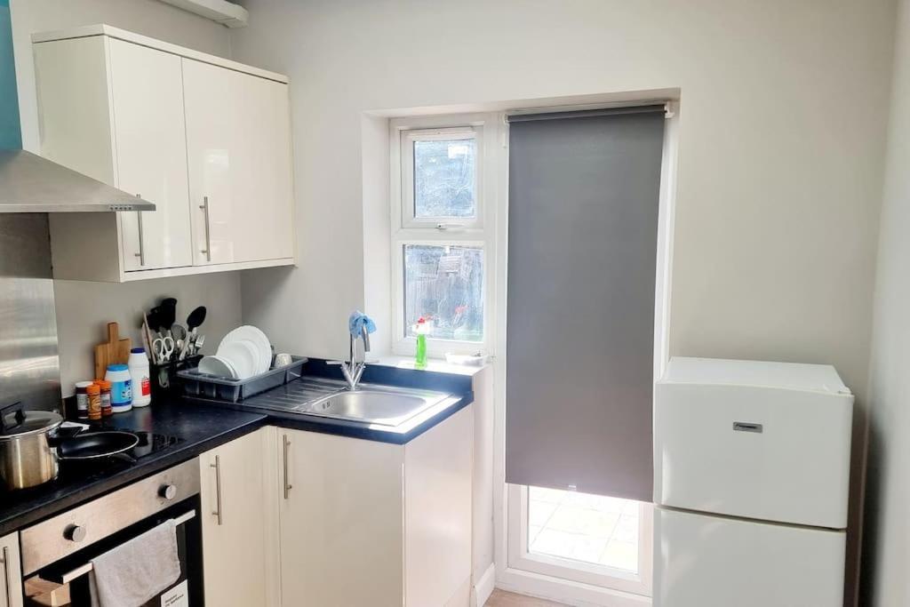 Stylish Apartment, Self Check-In, Ideal 4 Contractors, 25Mins To Gatwick Airport Thornton Heath 外观 照片