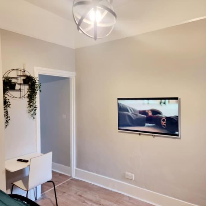 Stylish Apartment, Self Check-In, Ideal 4 Contractors, 25Mins To Gatwick Airport Thornton Heath 外观 照片